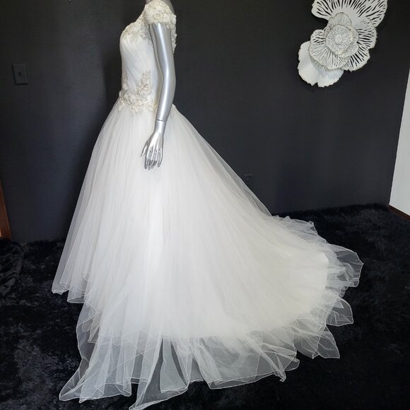 NWT~$2750~AMARE COUTURE~4/6~IVORY BEADED EMBELLISHED FIT & FLARE WEDDING DRESS - Picture 8 of 16